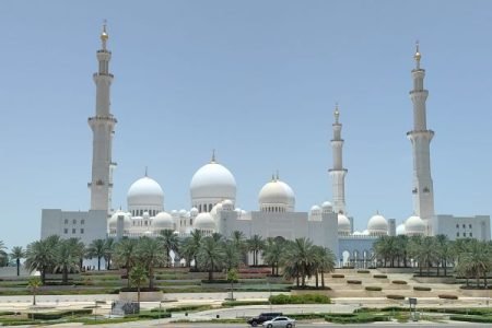 Private Abu Dhabi City Tour with Qasr al Watan and Louvre Museum